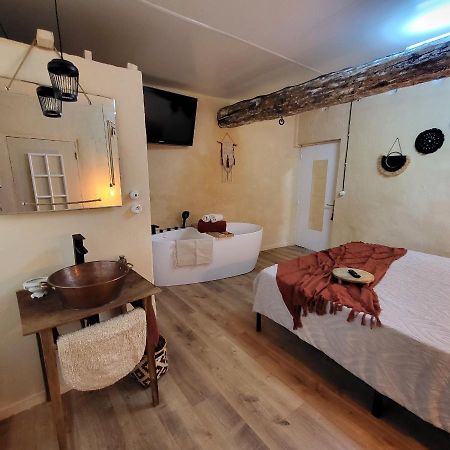 Chambre D'Hotes Gard Meynes Exteriér fotografie